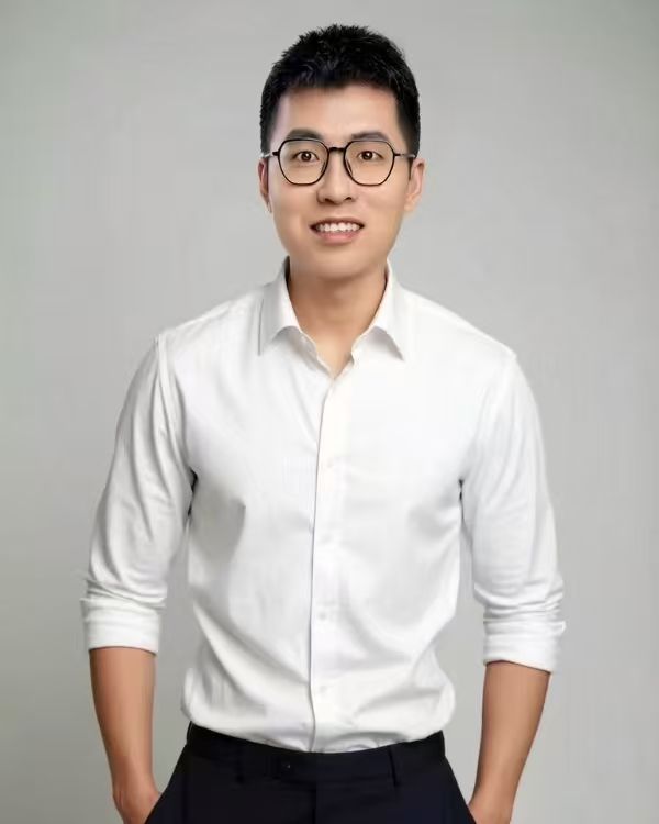 荣幸，教授