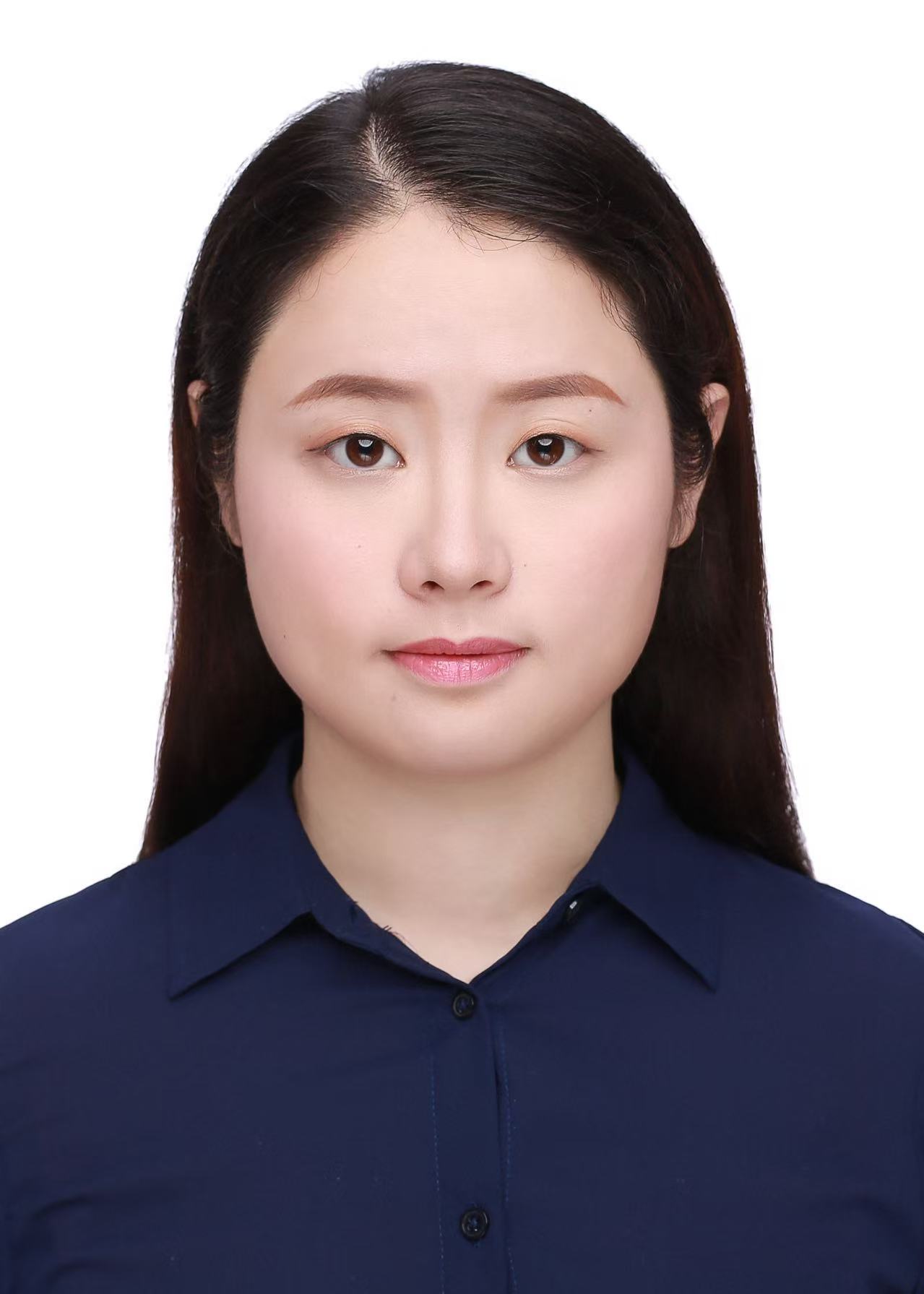 宋易珈，副教授